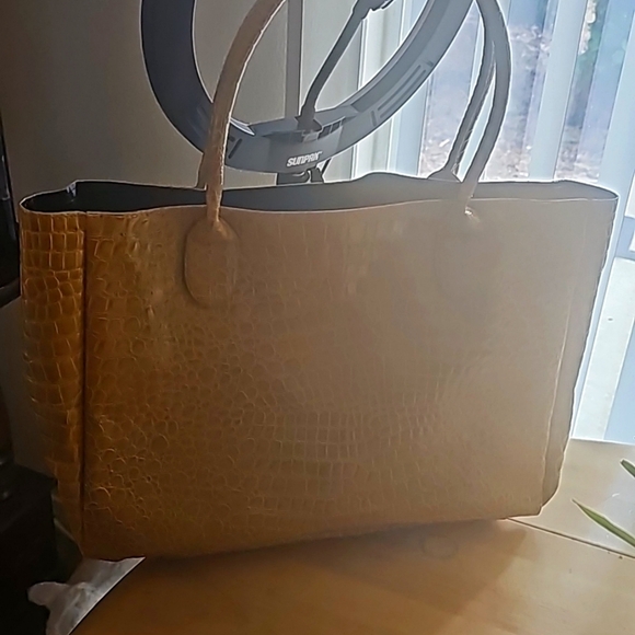 VECCELI ITALY TOTE - Picture 1 of 7